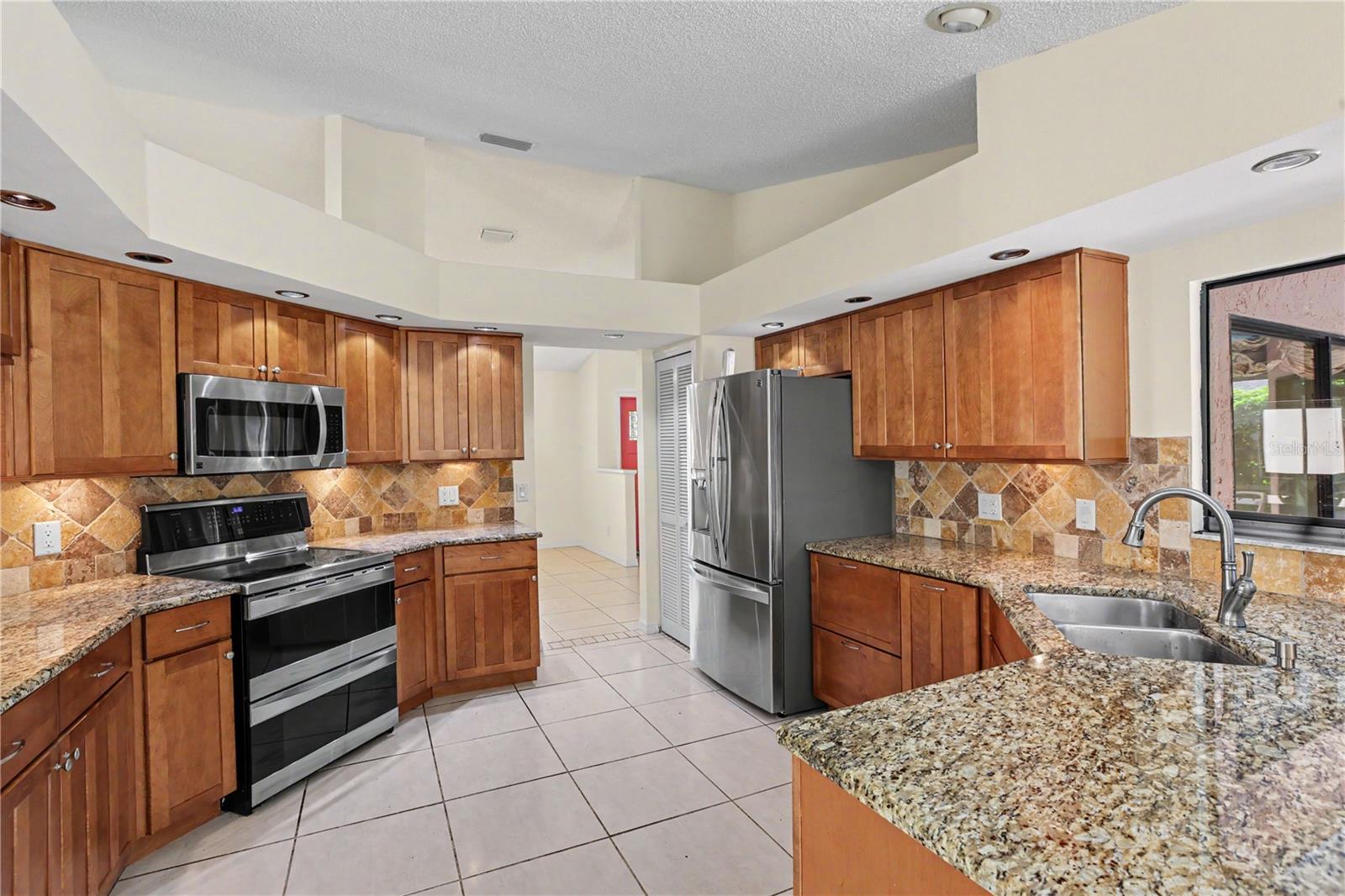 1703 Paddock Dr Property Photo 10