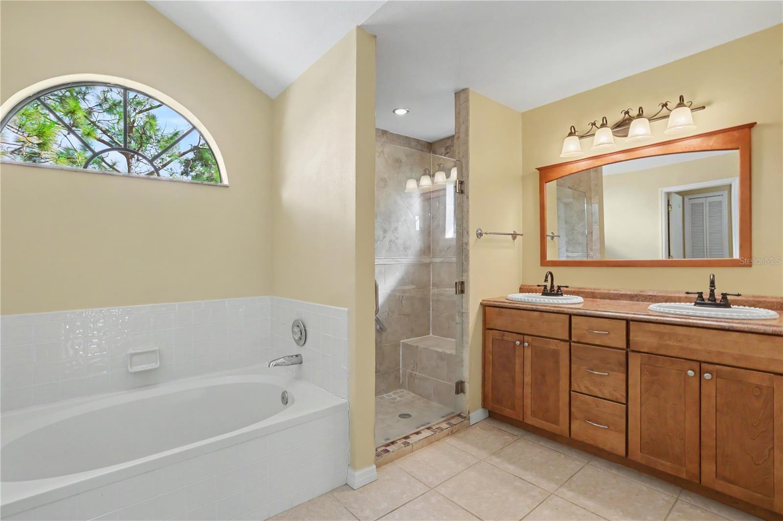 1703 Paddock Dr Property Photo 14