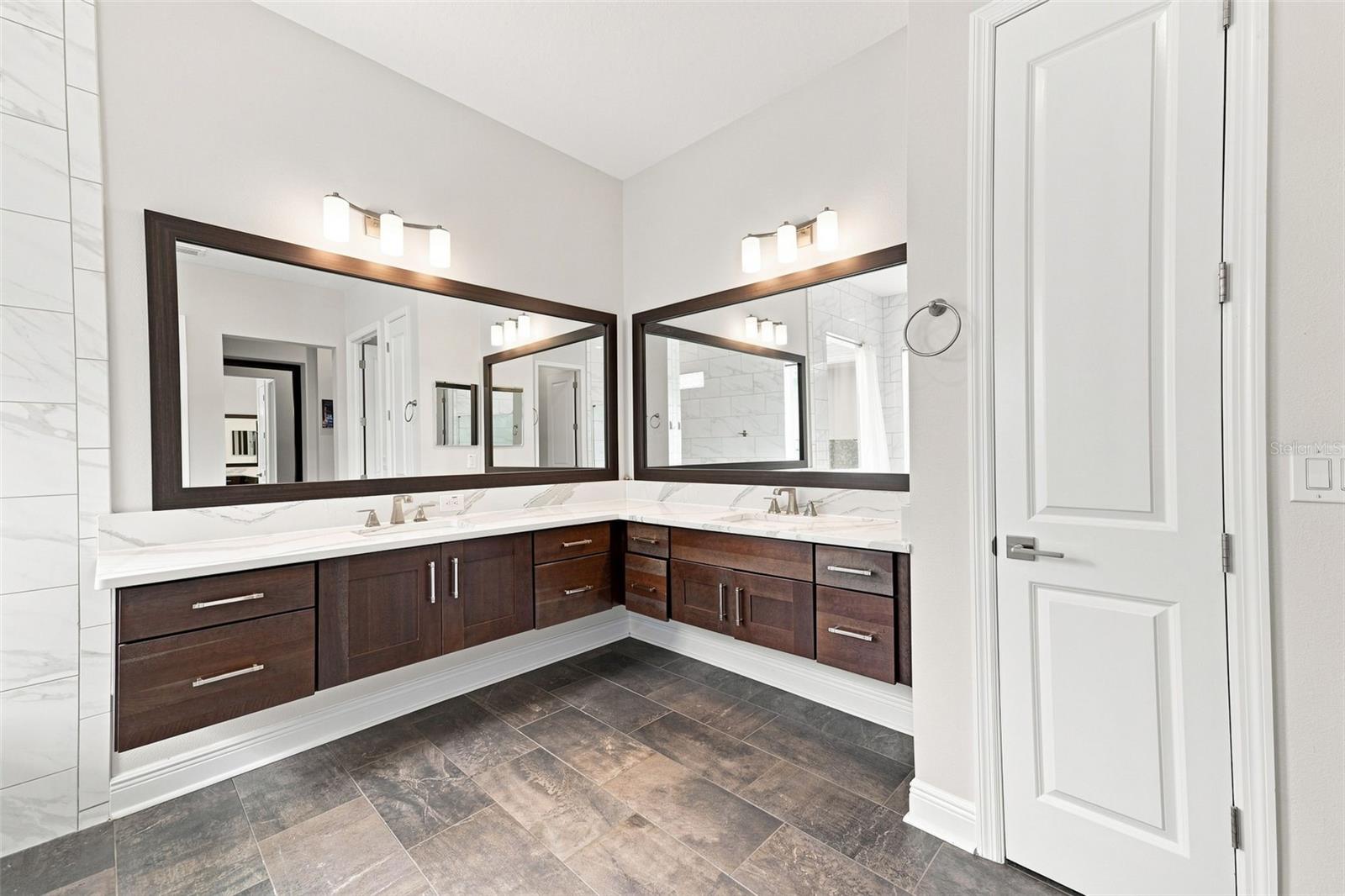 4070 Epic Cv Property Photo 40