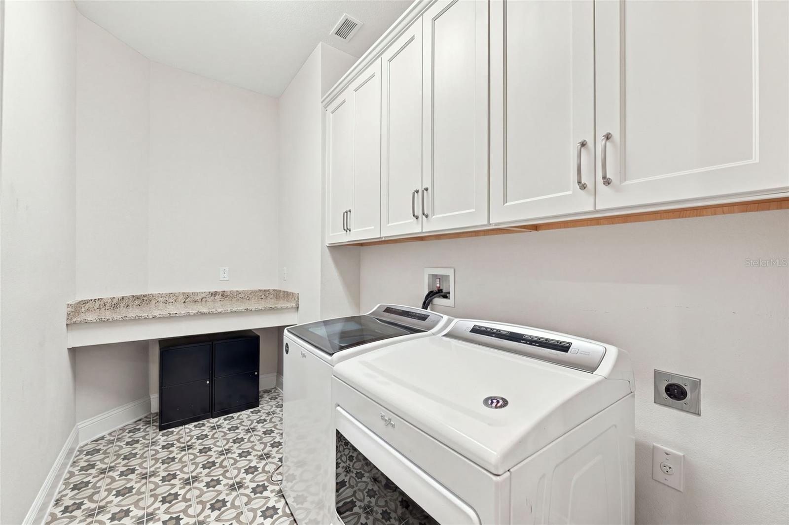 4070 Epic Cv Property Photo 62