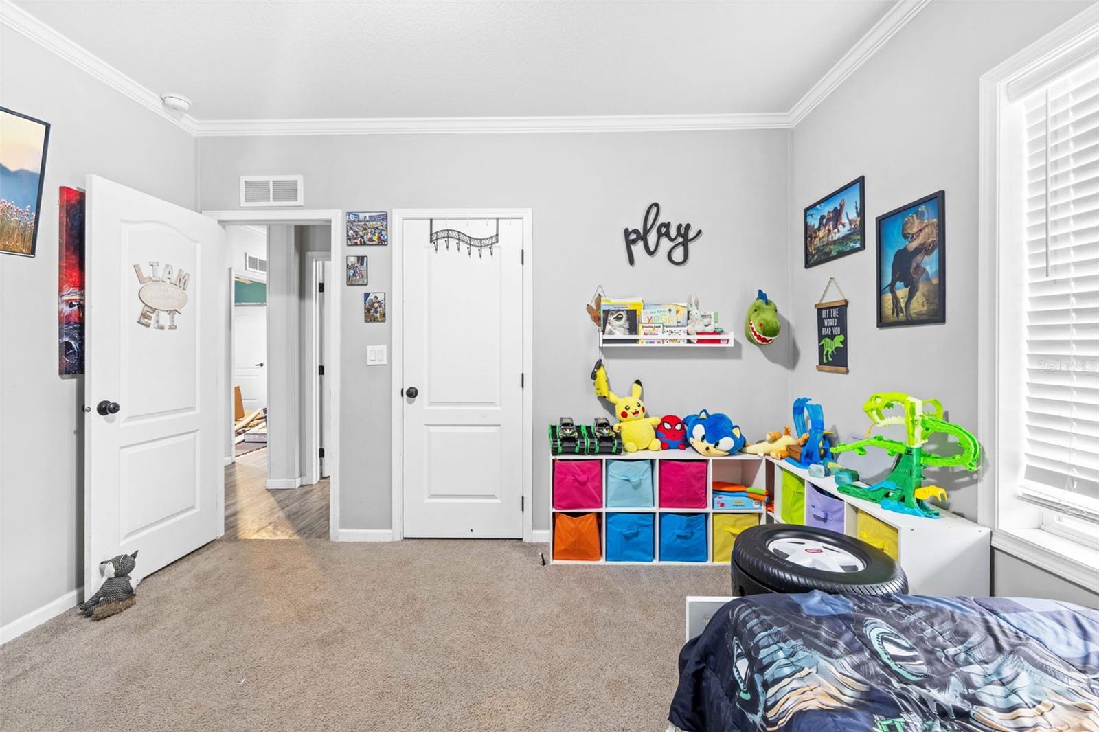 4045 Loury Dr Property Photo 14