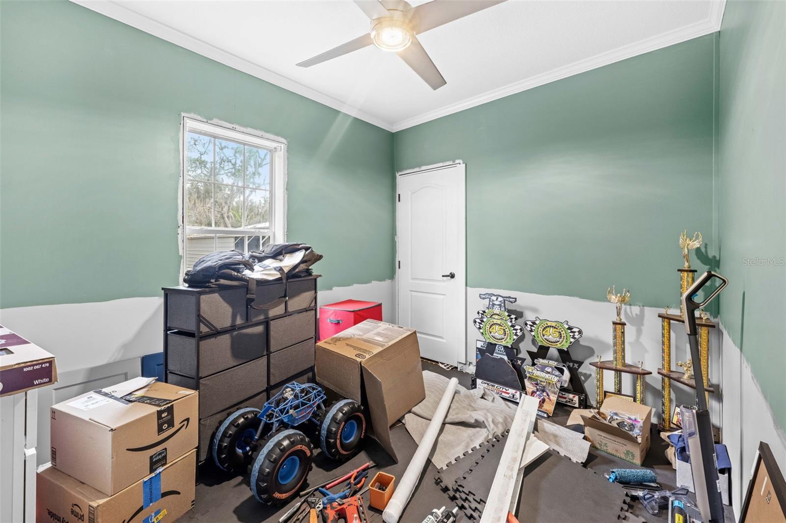 4045 Loury Dr Property Photo 32