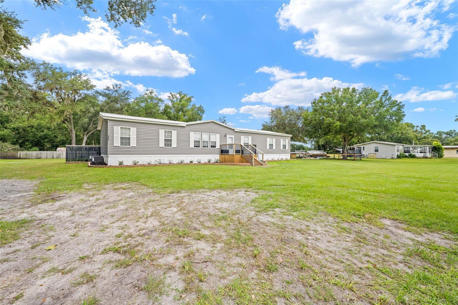4045 Loury Dr Property Photo 43