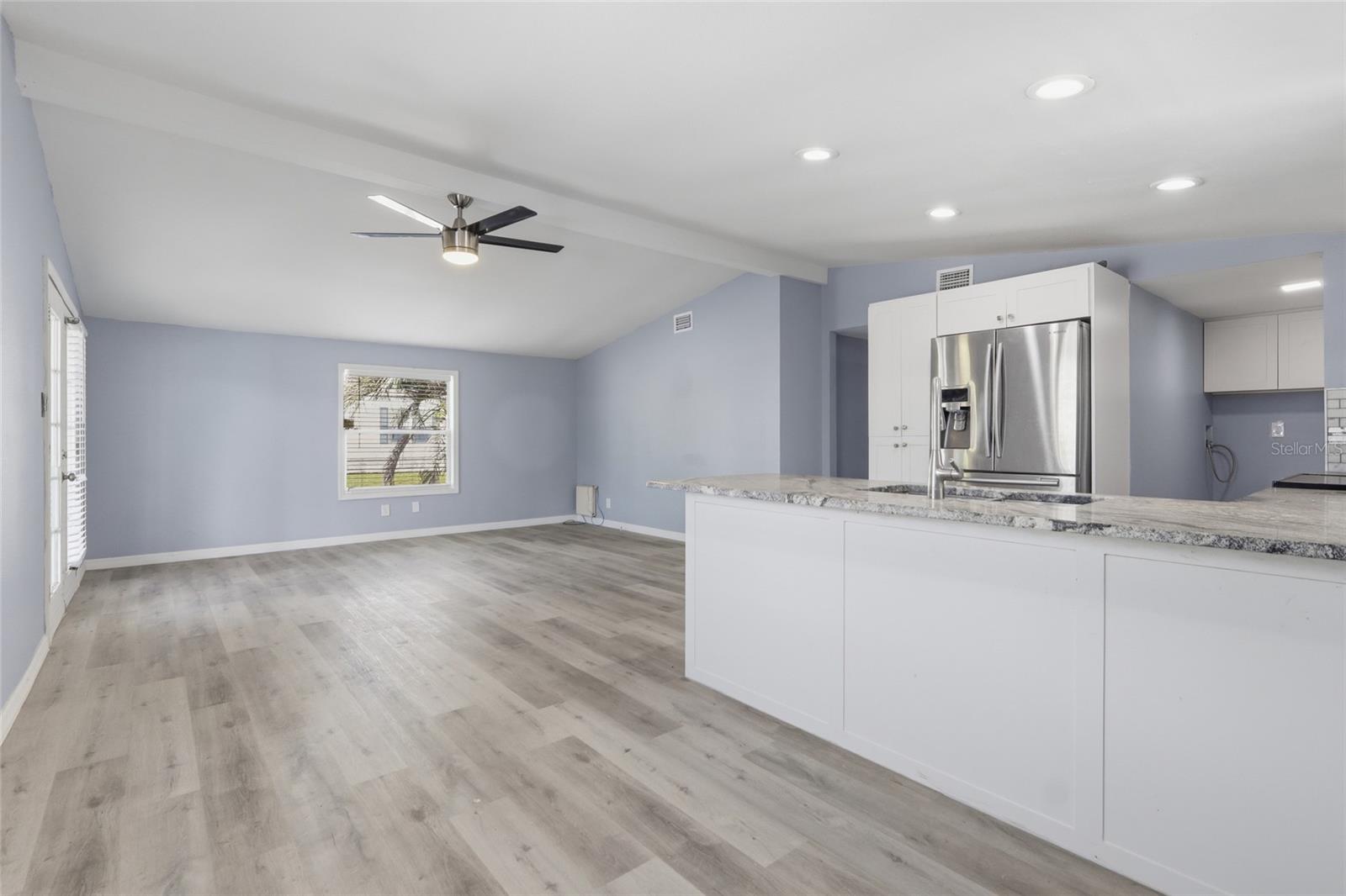 36131 Zinnia St Property Photo 5