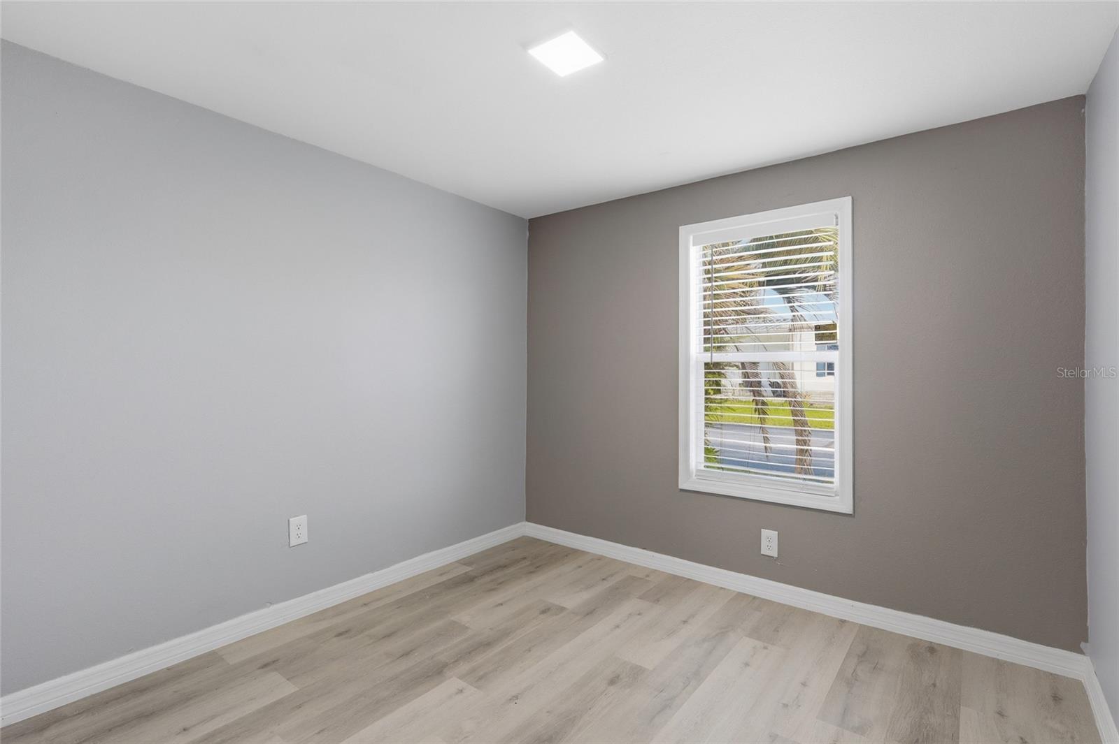 36131 Zinnia St Property Photo 13