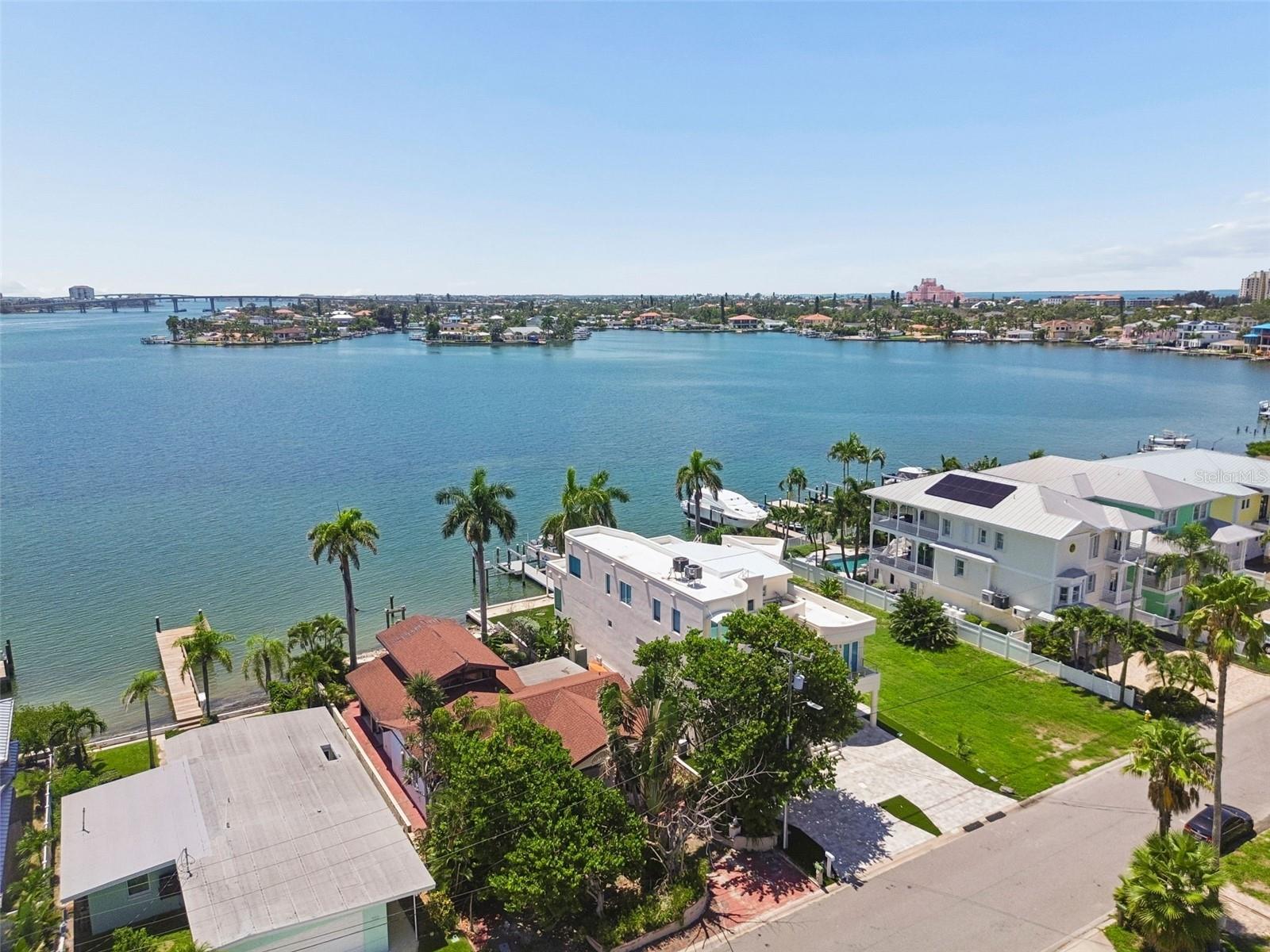 720 Boca Ciega Isle Dr Property Photo 3