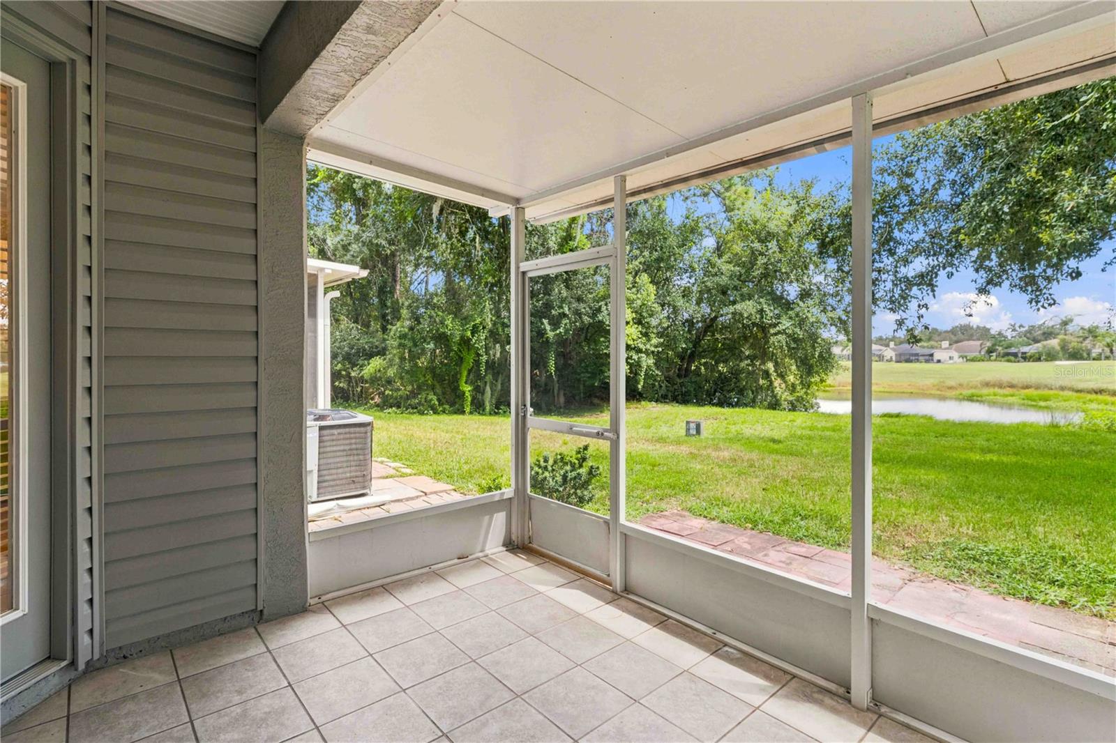 34928 Teeview Ln Property Photo 14