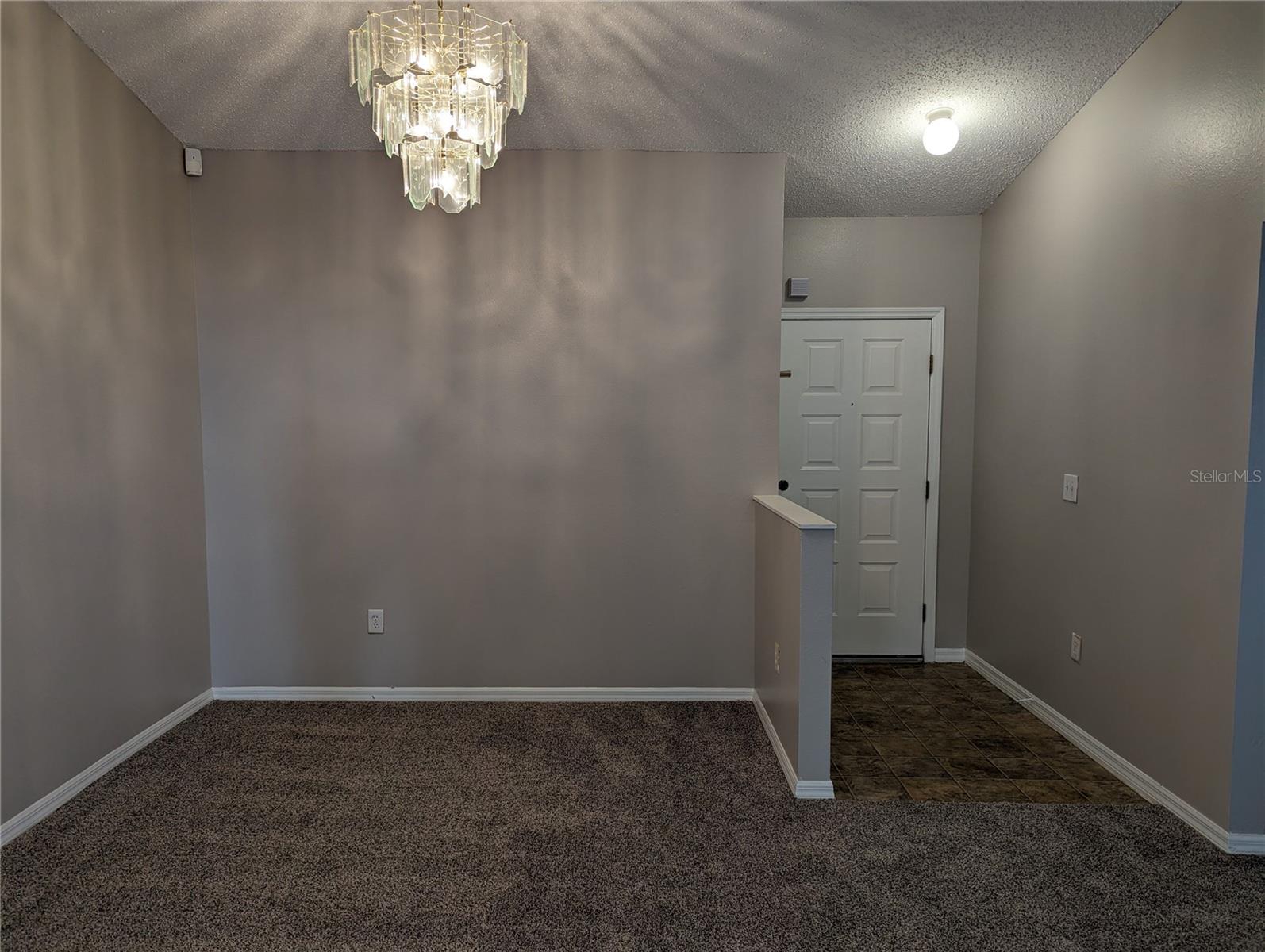 3120 Summer House Dr Property Photo 3