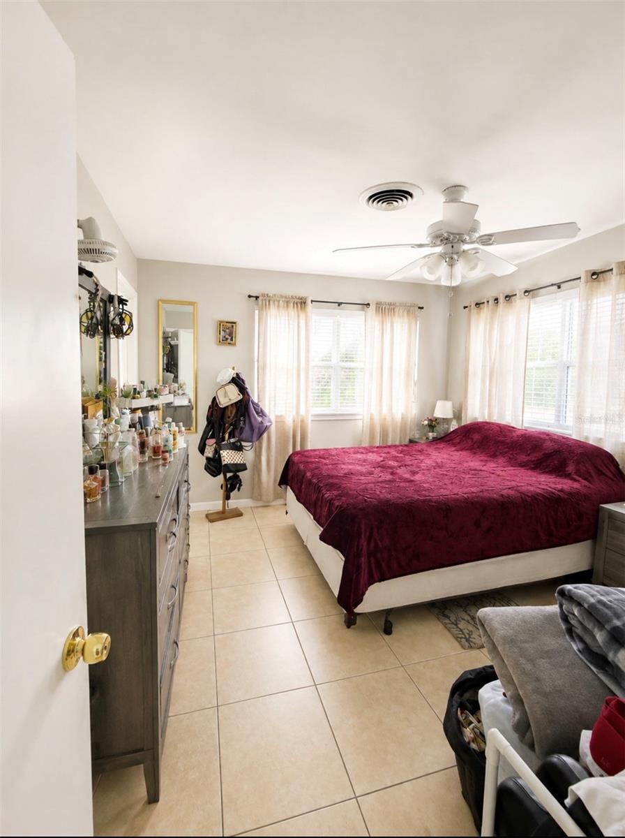 811 Hillside Ave Property Photo 8