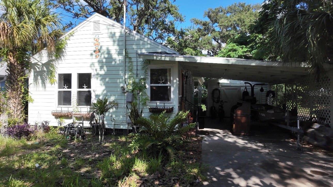 1121 Orange Ave Property Photo 1