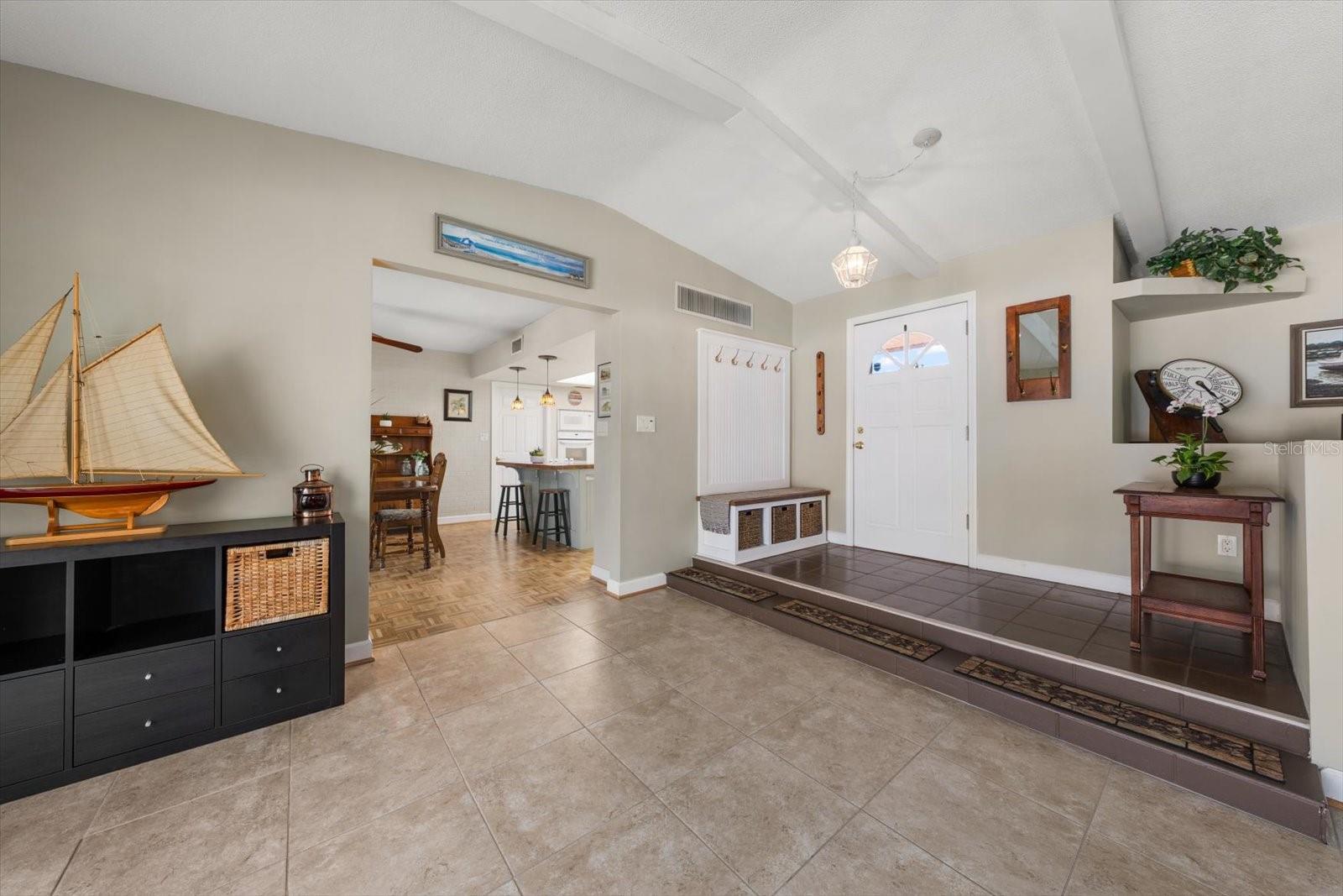 1338 Marjohn Ave Property Photo 4