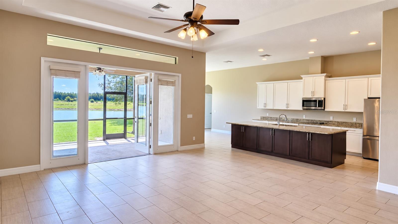 10619 Mistflower Ln Property Photo 4