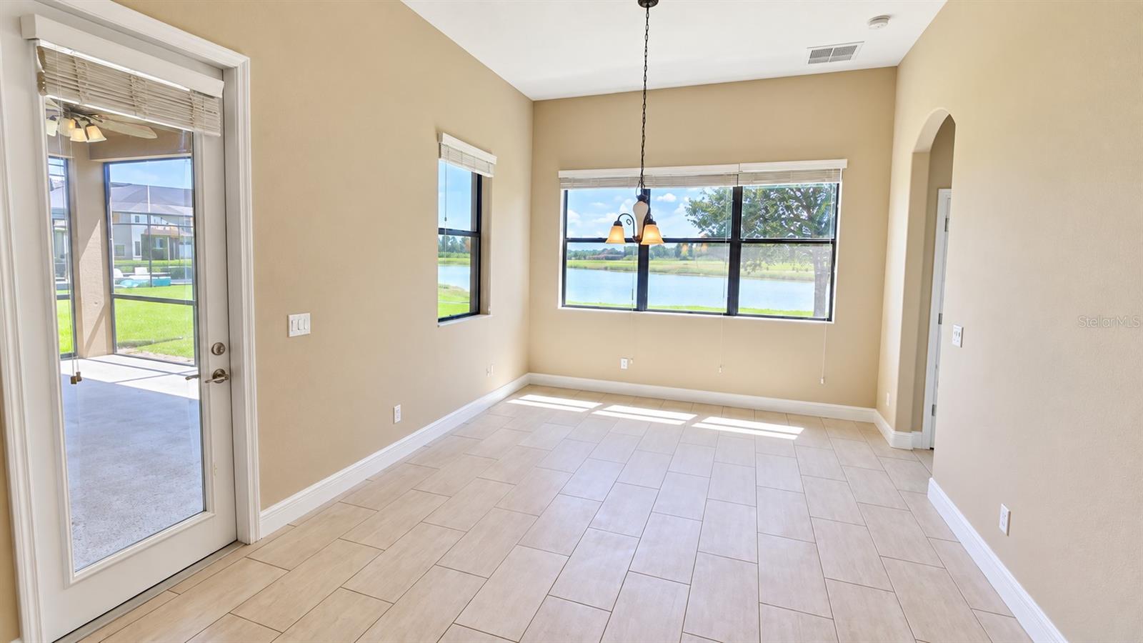 10619 Mistflower Ln Property Photo 7