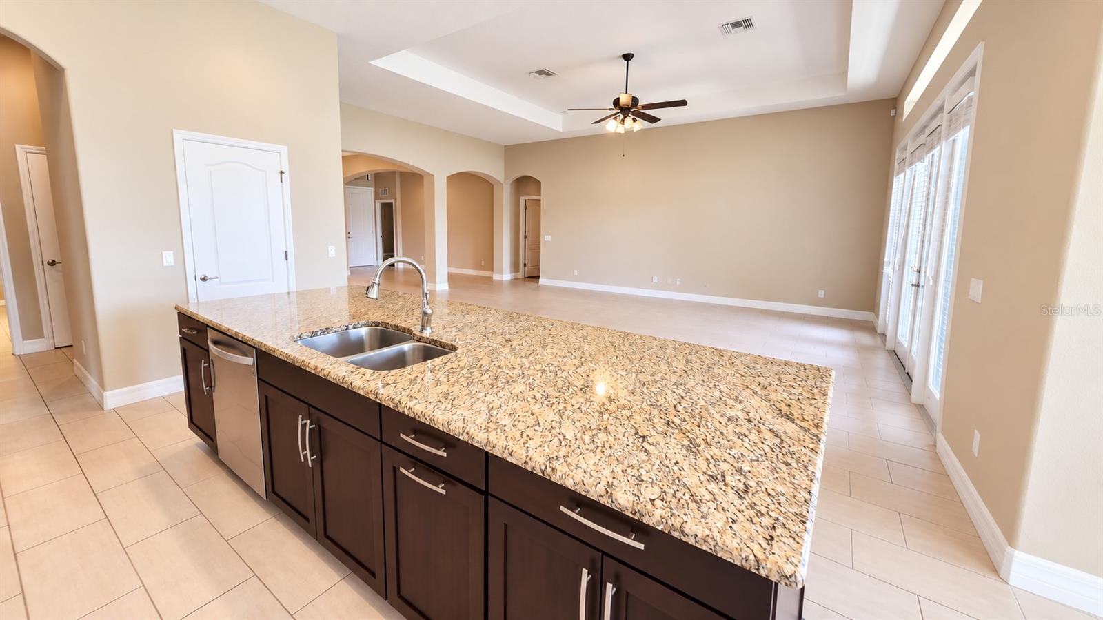 10619 Mistflower Ln Property Photo 8