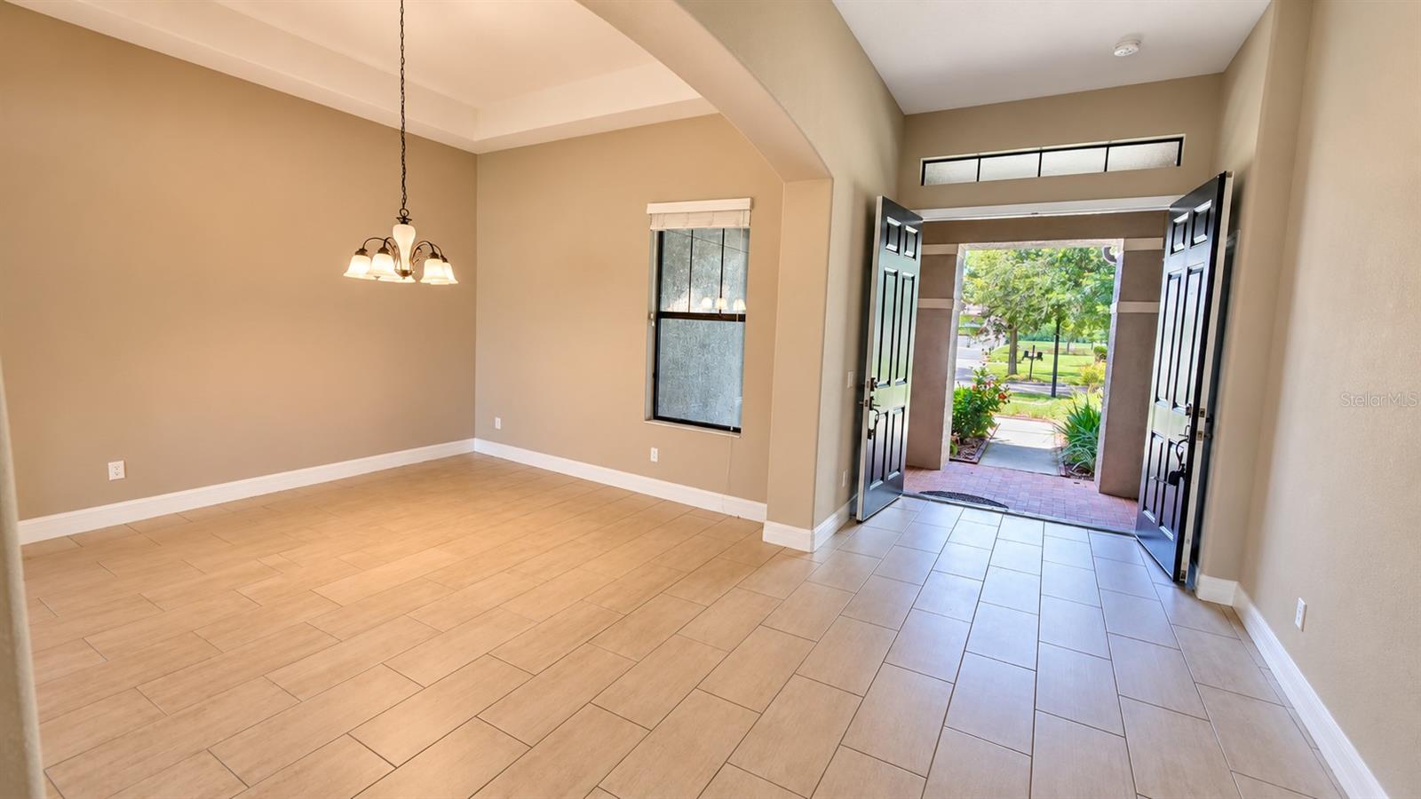 10619 Mistflower Ln Property Photo 11