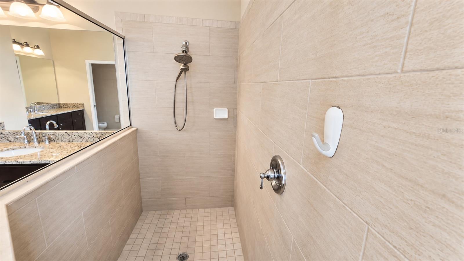 10619 Mistflower Ln Property Photo 18