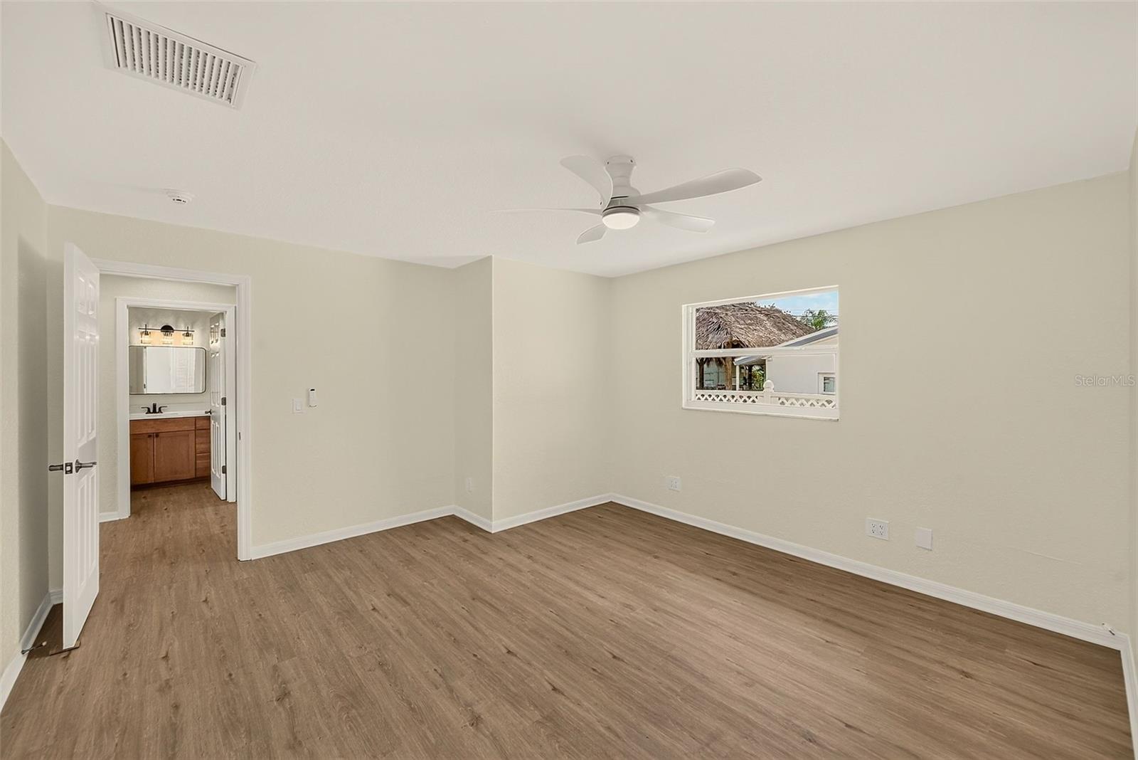 833 Tallowood Dr Property Photo 23