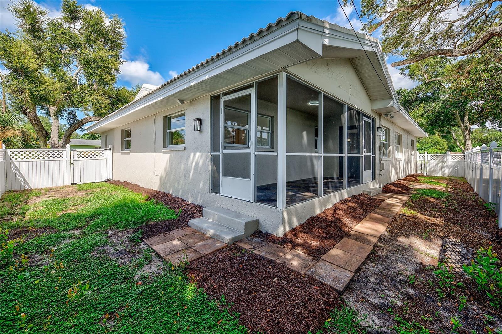 833 Tallowood Dr Property Photo 42