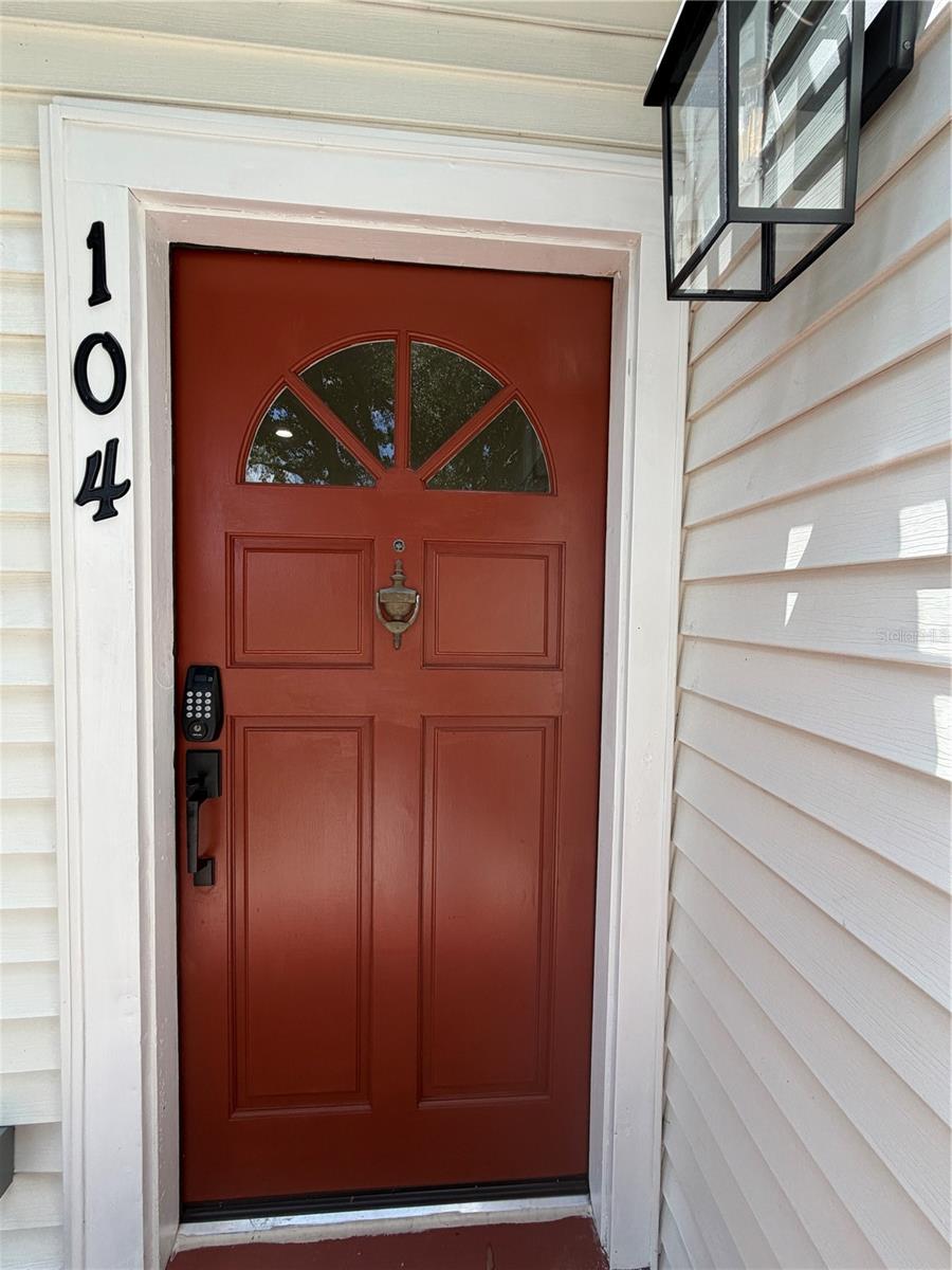 104 W Lambright St Property Photo 4