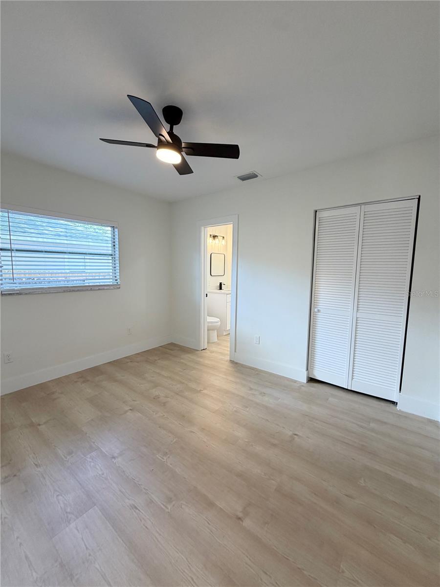 104 W Lambright St Property Photo 12