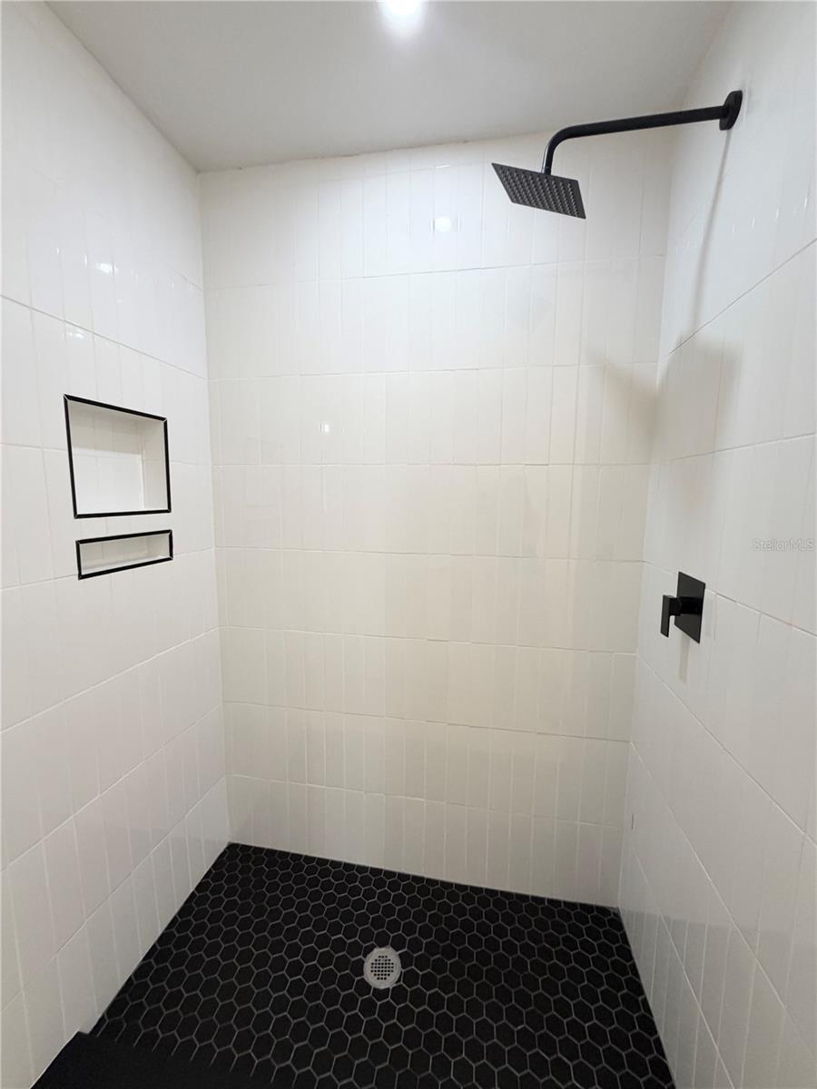 104 W Lambright St Property Photo 15