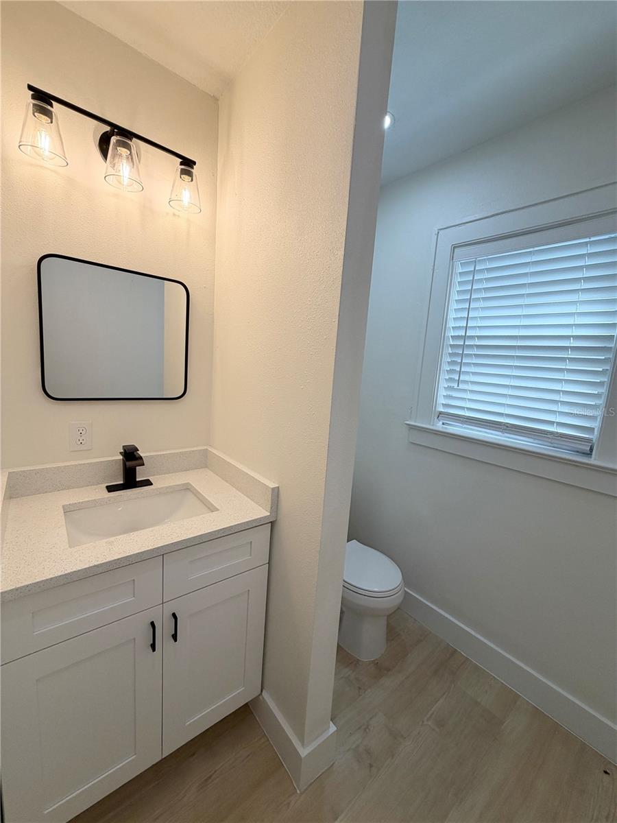104 W Lambright St Property Photo 16