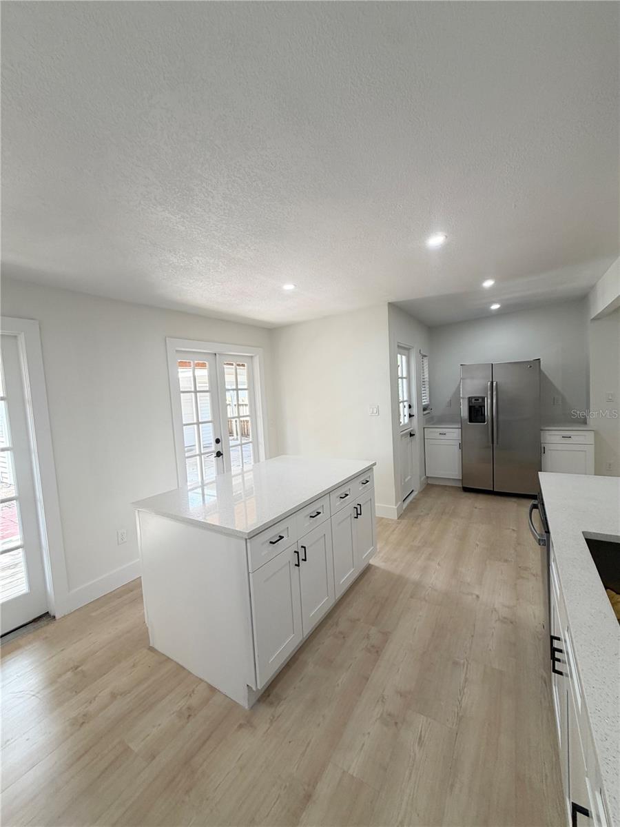 104 W Lambright St Property Photo 23