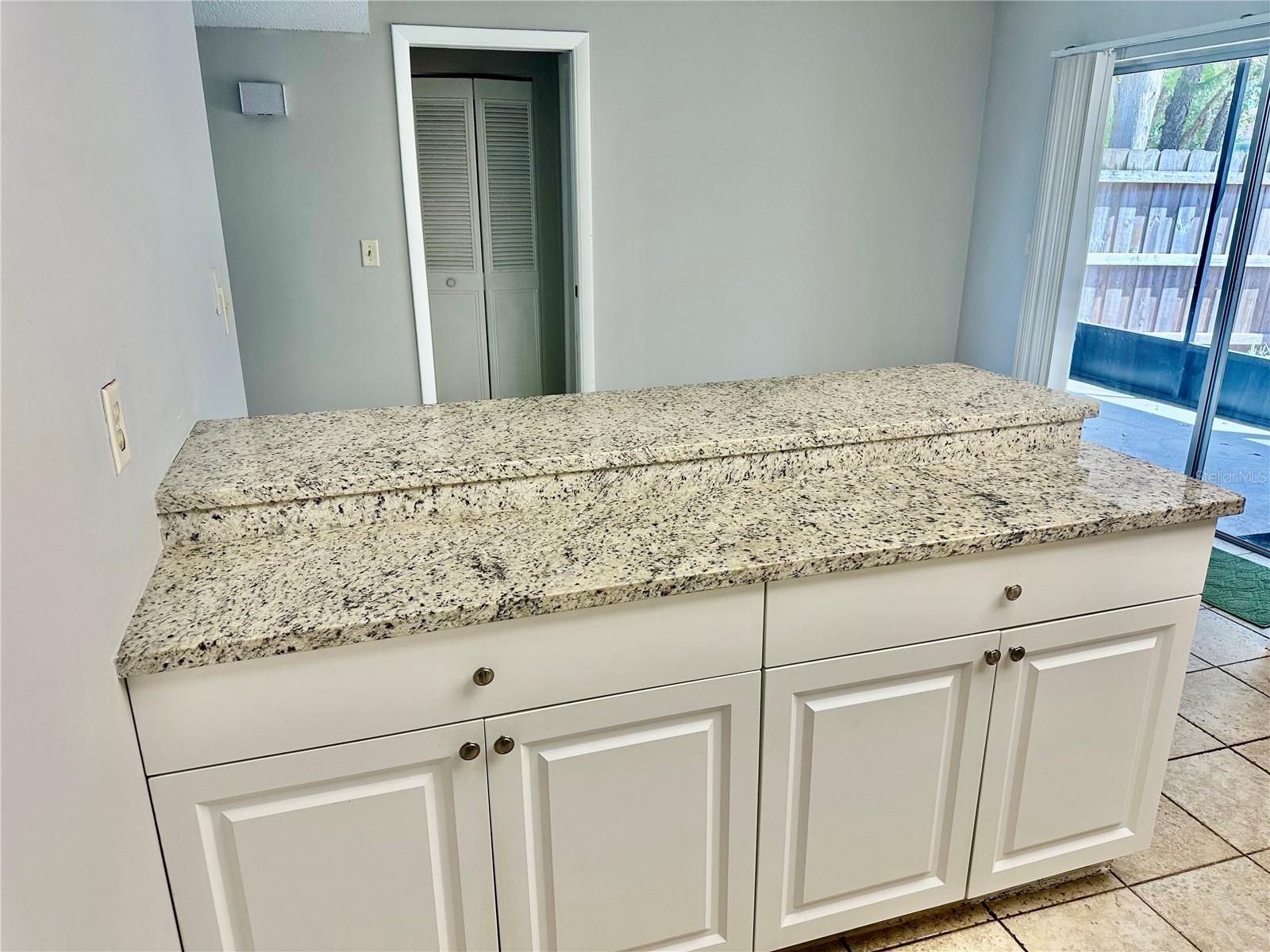 14752 Morning Dr Property Photo 11