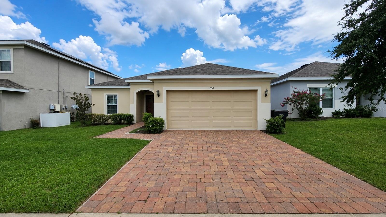 264 GOLDEN SANDS CIR