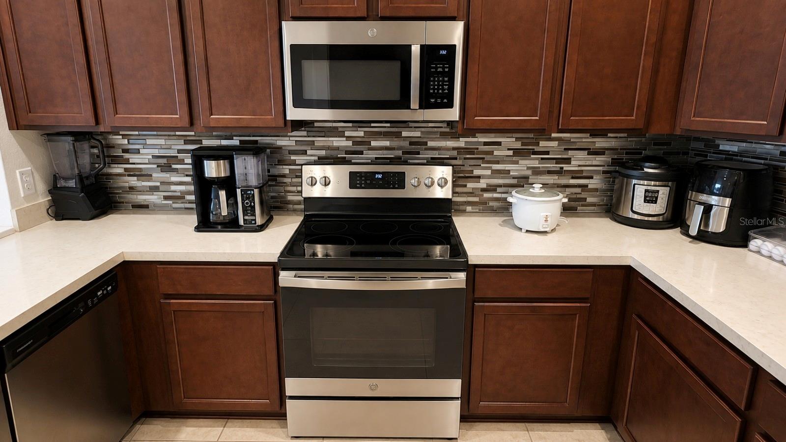 264 Golden Sands Cir Property Photo 19