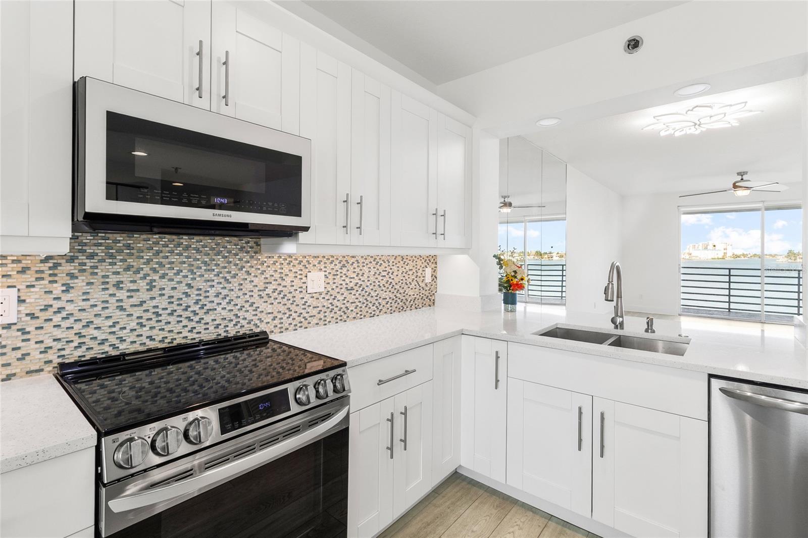 7922 Sailboat Key Blvd S #206 Property Photo 8