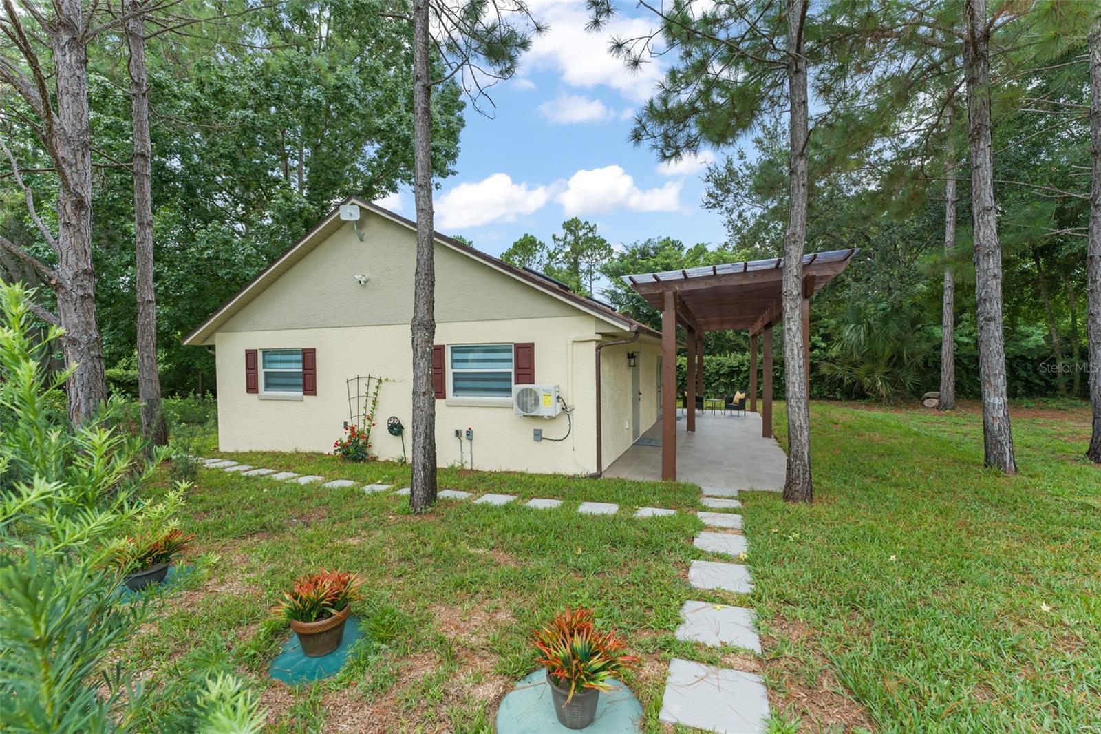 5028 Autumn Ridge Ln Property Photo 3