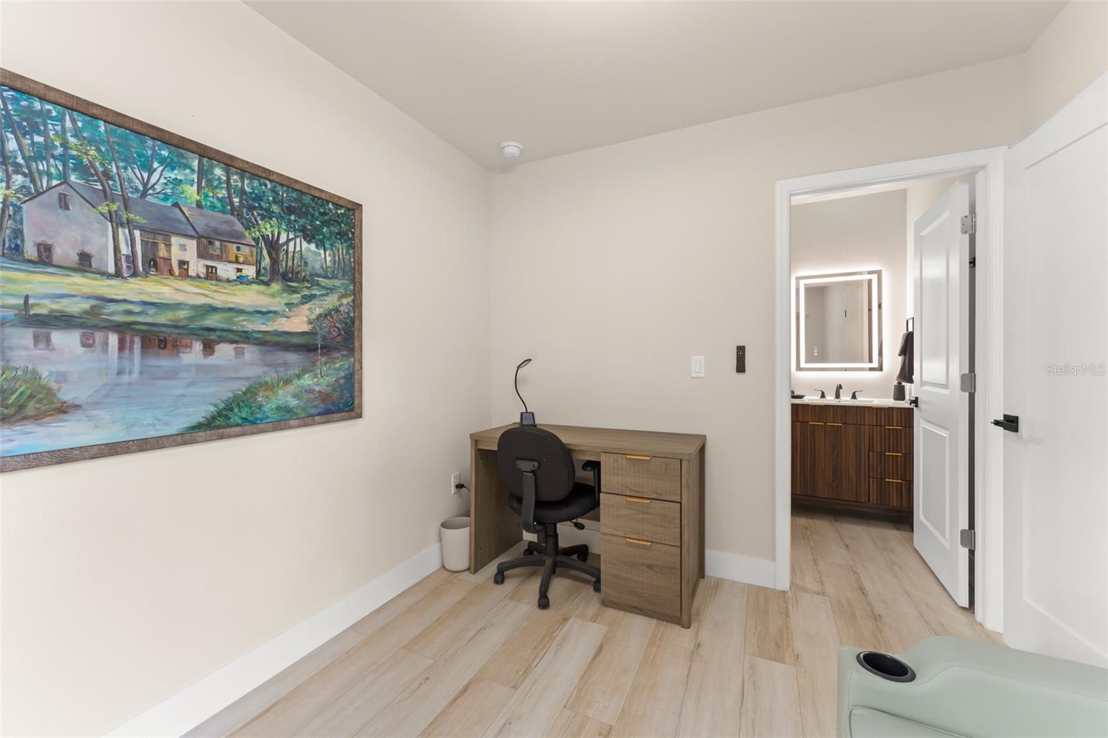 5028 Autumn Ridge Ln Property Photo 16