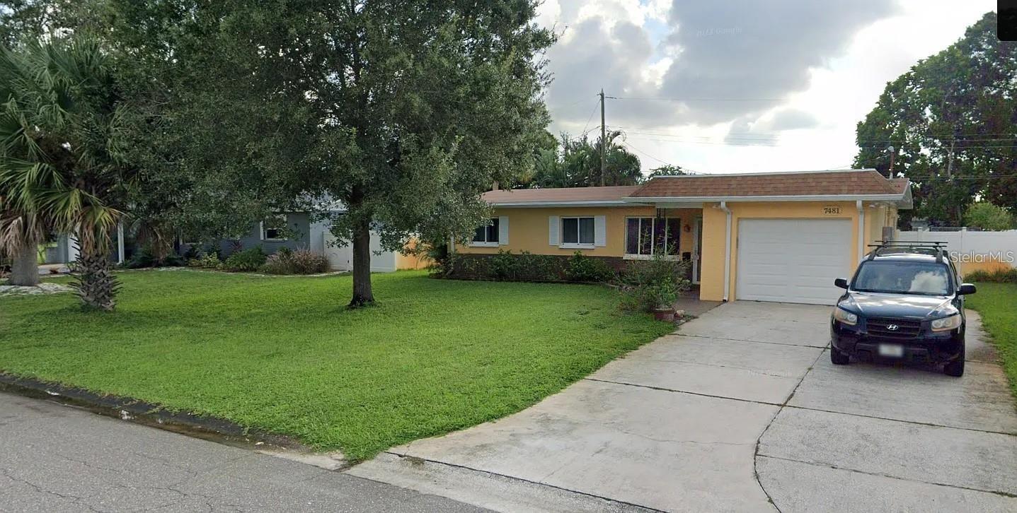7481 OAK ST NE Property Photo 1
