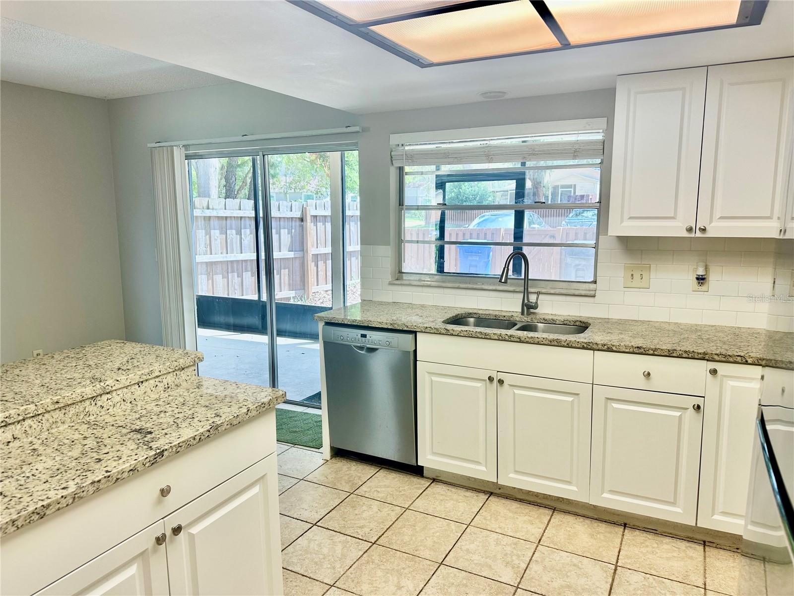 14752 Morning Dr Property Photo 11