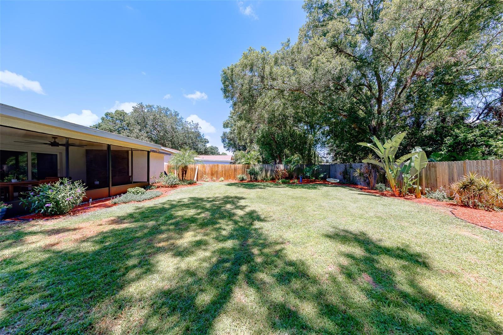 2043 Dodge St Property Photo 43