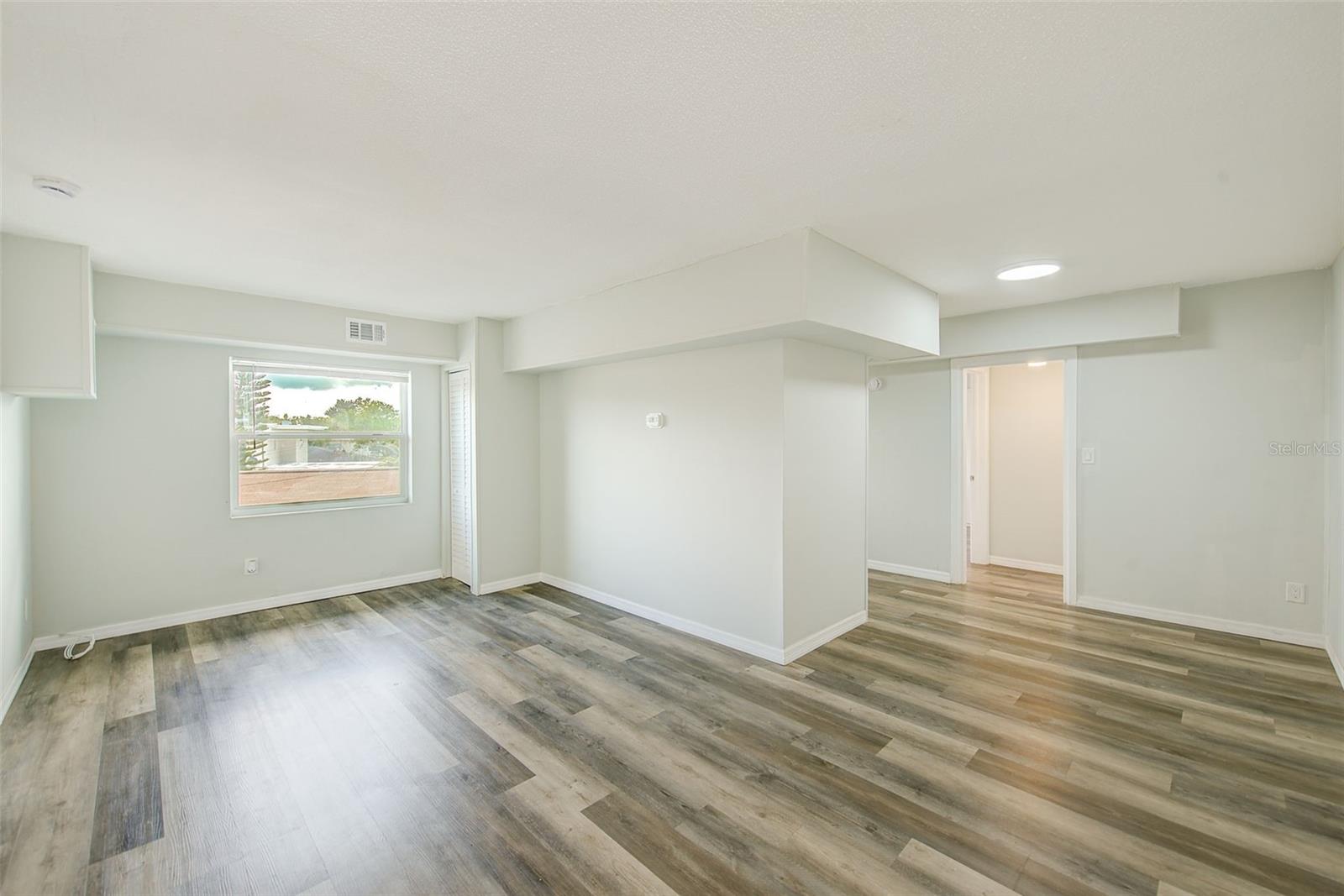 1259 Franklin St Property Photo 3