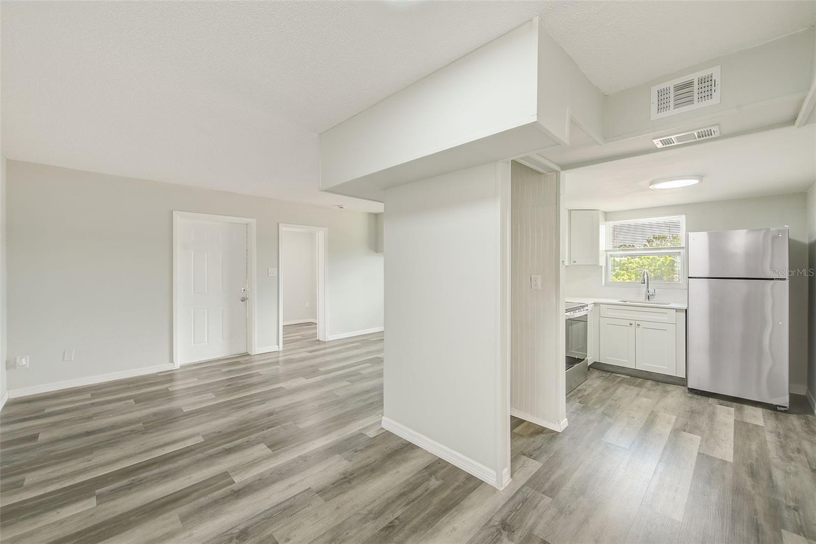 1259 Franklin St Property Photo 6