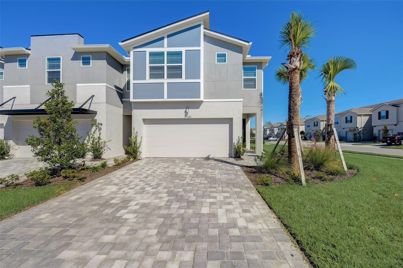 26089 WOVEN WICKER BND Property Photo 1