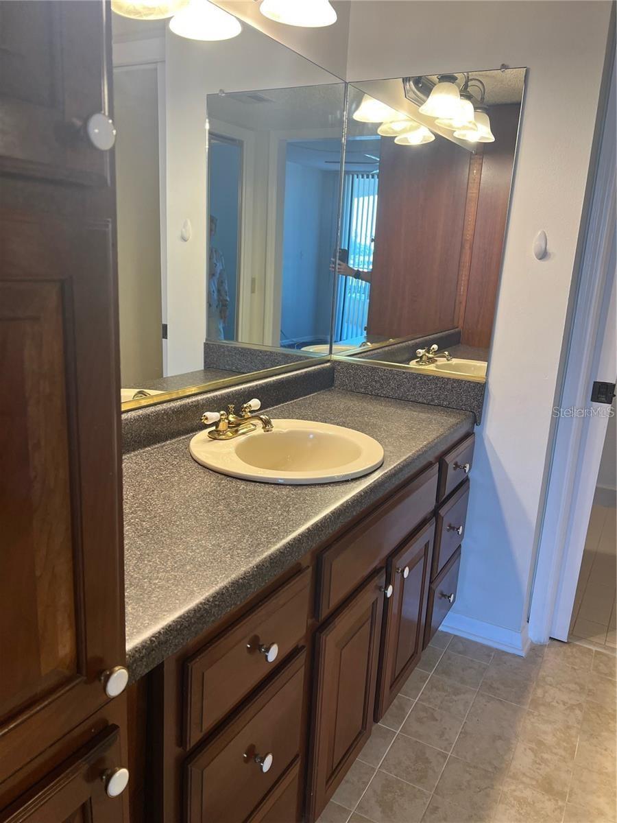 690 Island Way #208 Property Photo 8