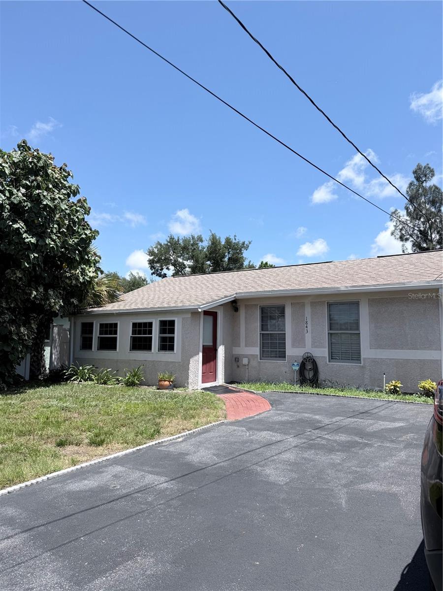 1843 N Washington Ave Property Photo 2