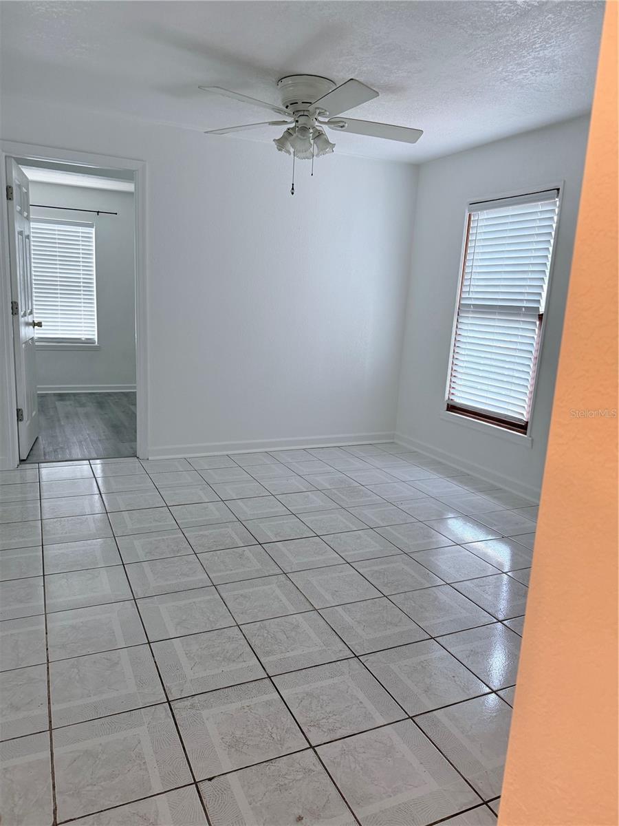 1843 N Washington Ave Property Photo 11