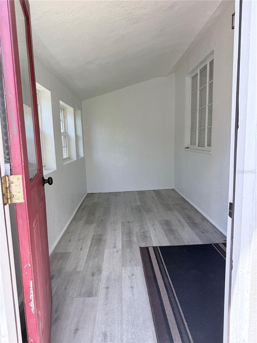 1843 N Washington Ave Property Photo 12
