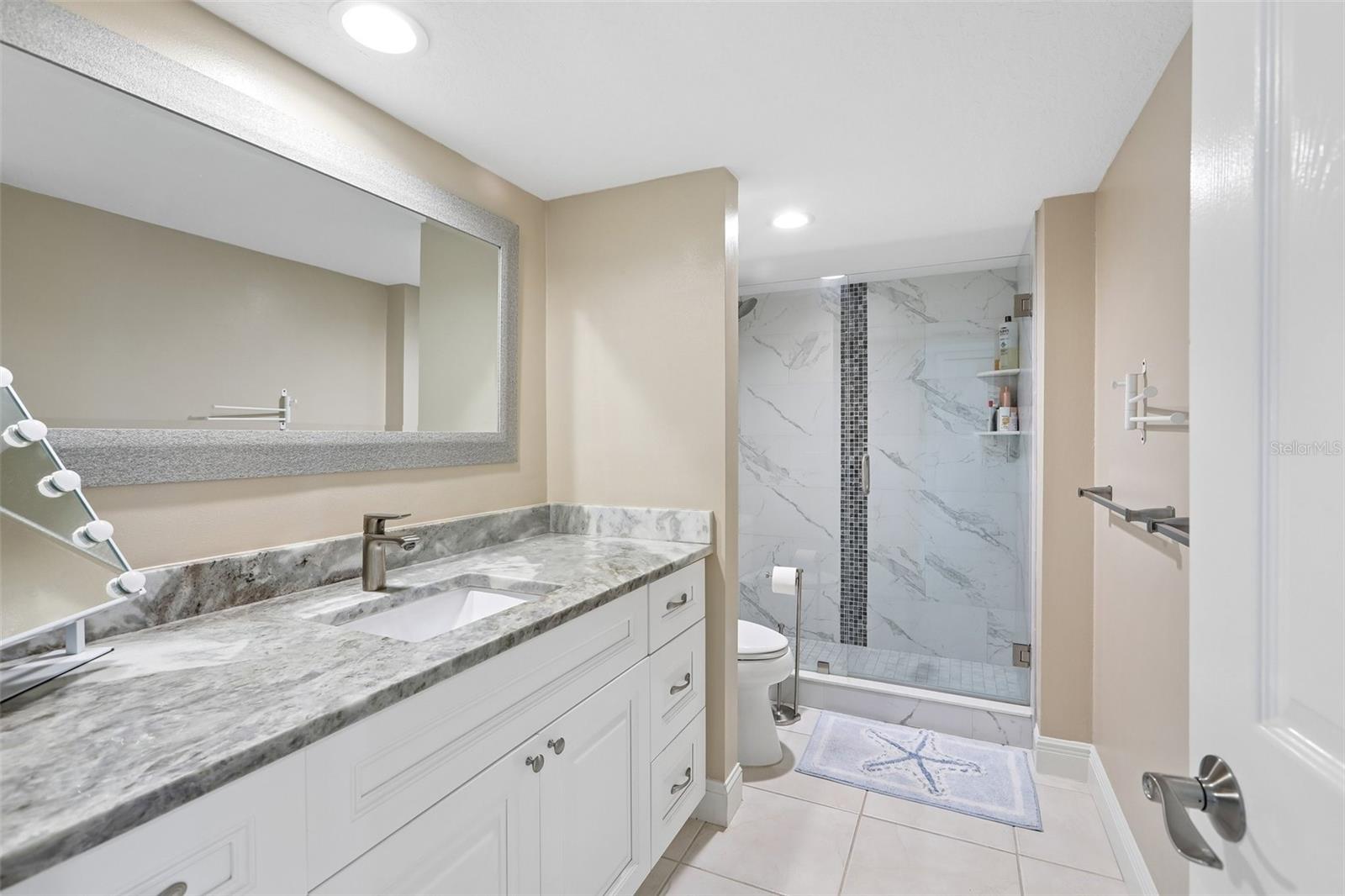 TB8540468 Property Photo 14