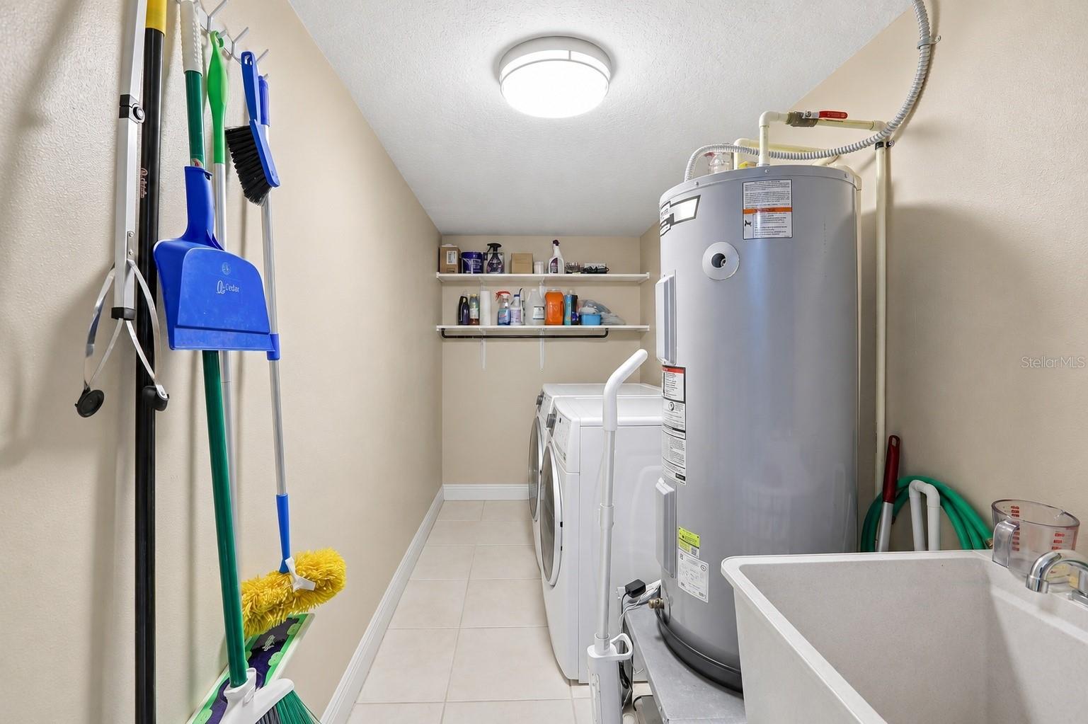 TB8540468 Property Photo 17