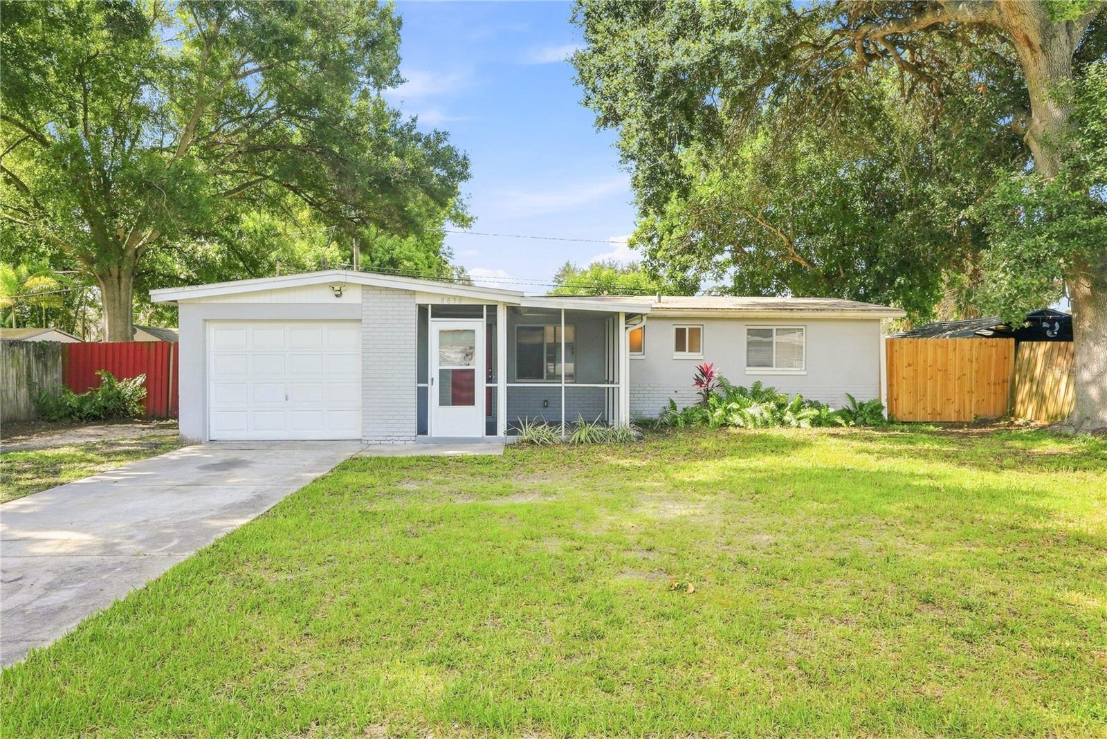 8836 79th Pl Property Photo 1