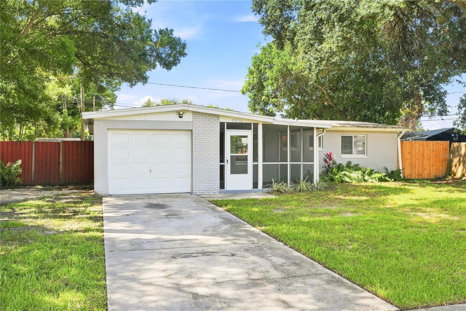 8836 79th Pl Property Photo 2