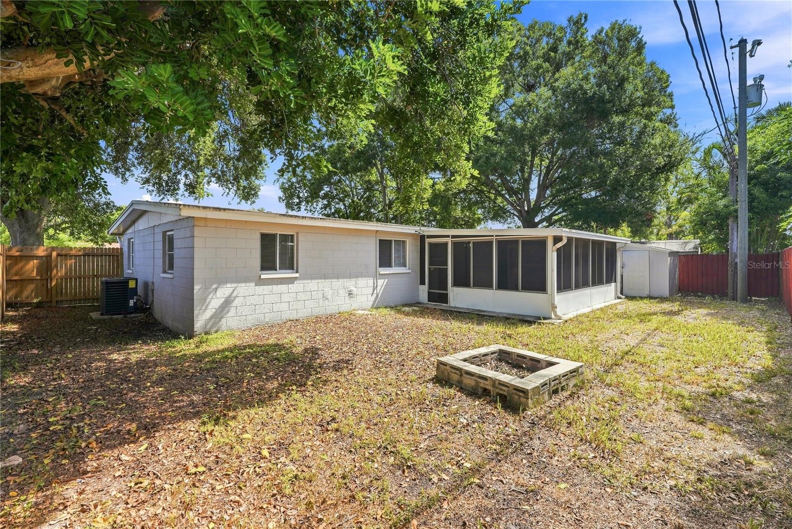 8836 79th Pl Property Photo 32