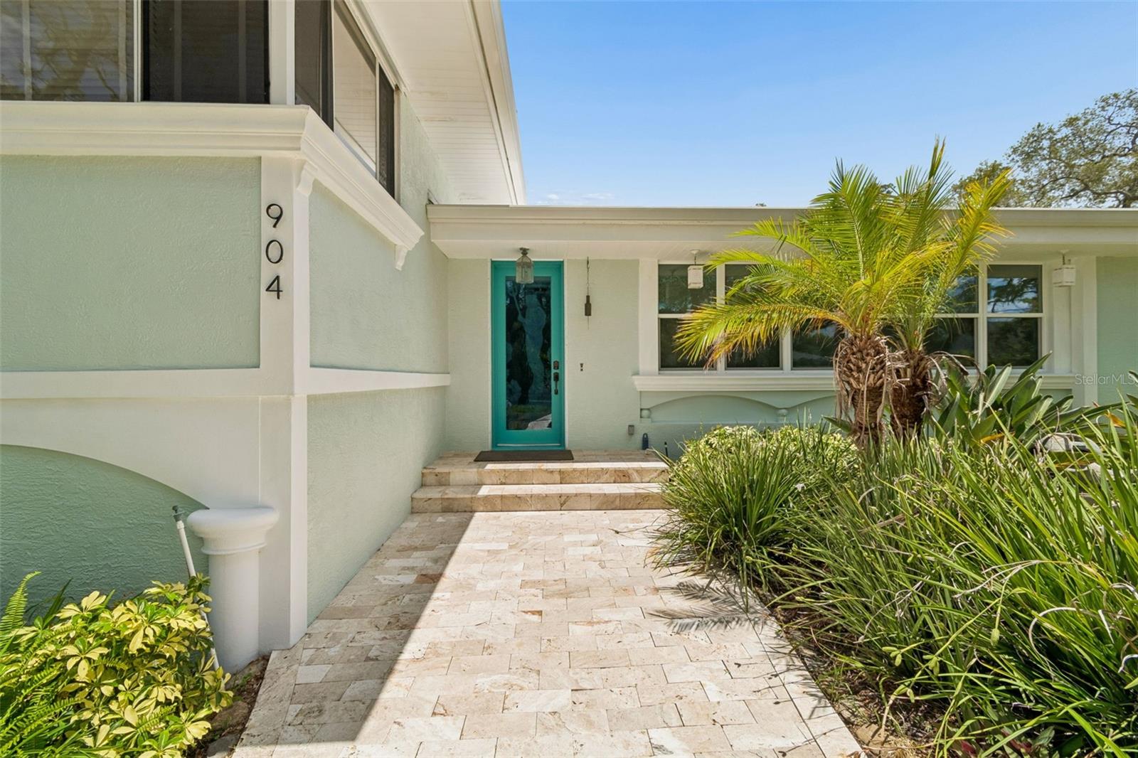 904 Bayshore Dr Property Photo 2