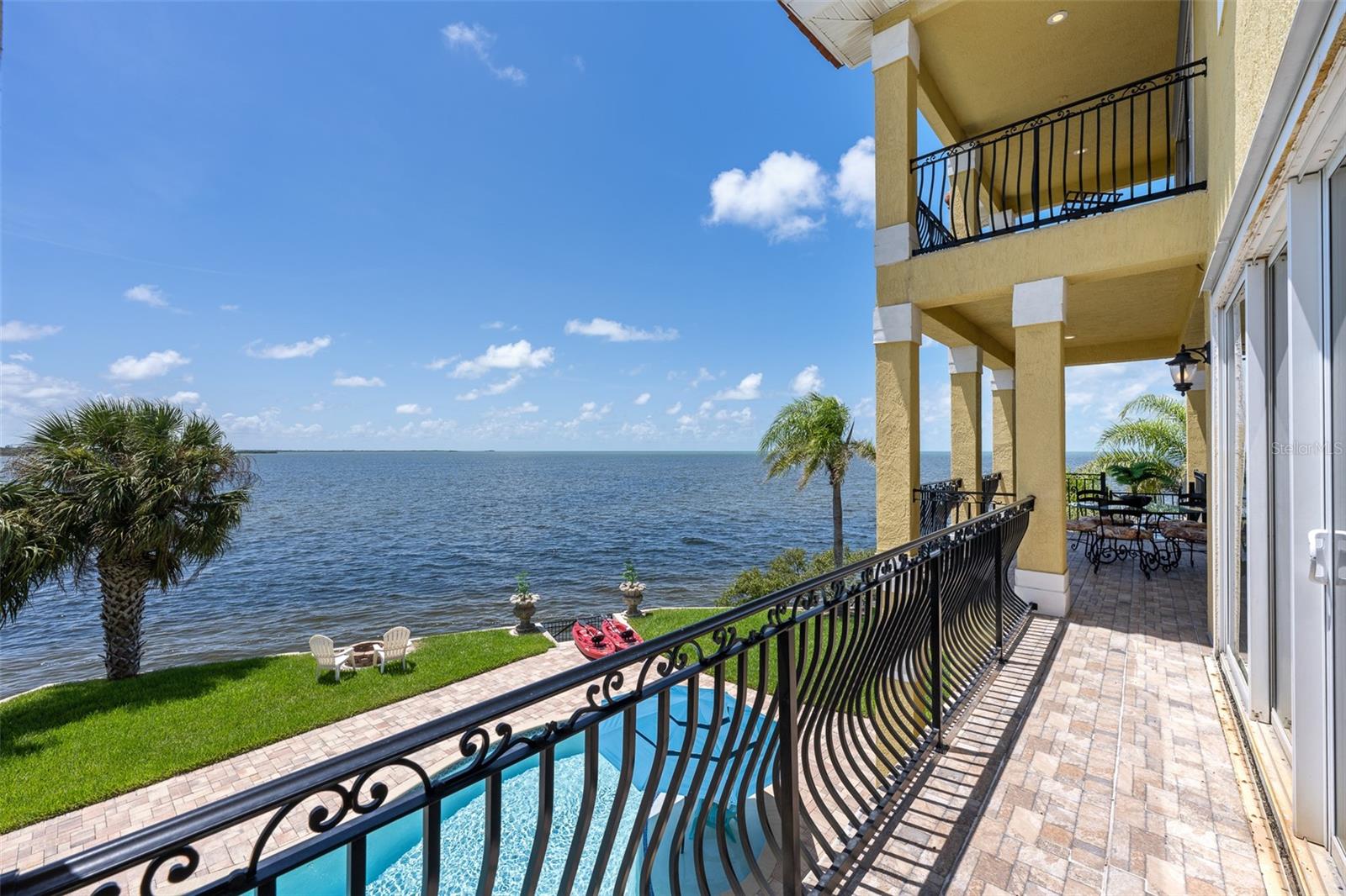 3236 Gulf Winds Cir Property Photo 40